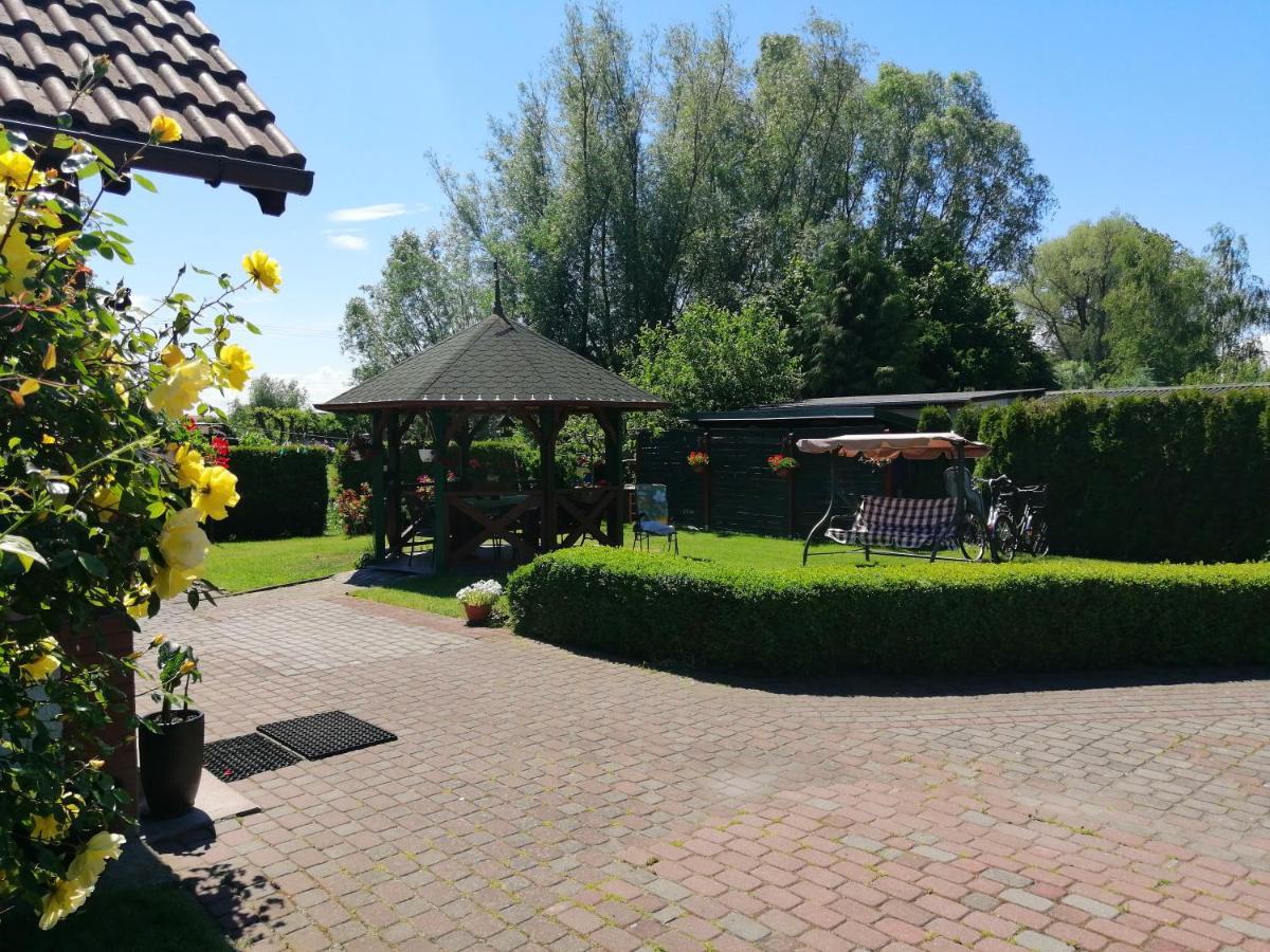 Ogrodowe Zacisze Apartment Стегна Екстериор снимка