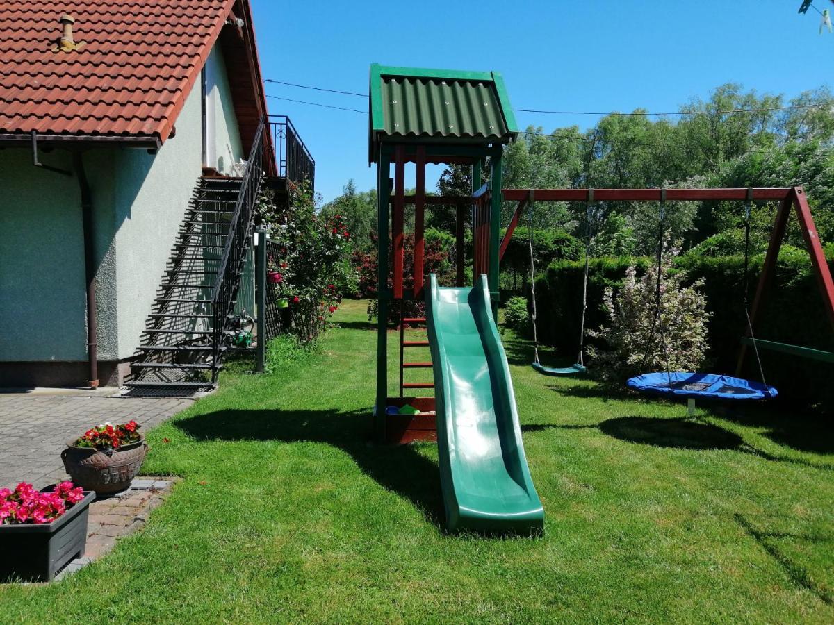 Ogrodowe Zacisze Apartment Стегна Екстериор снимка